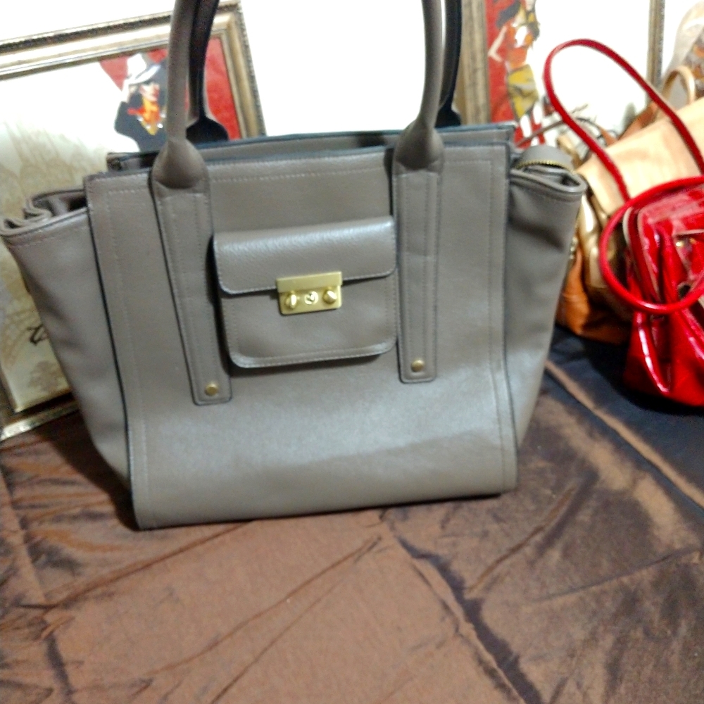 Women's Handbags
